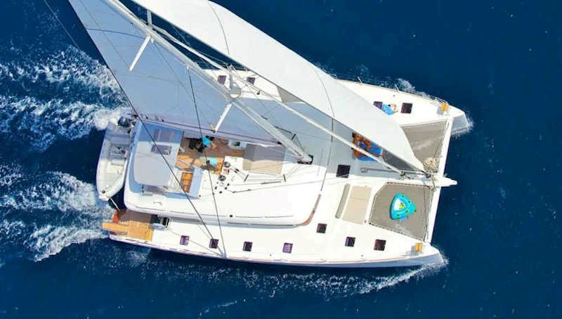 3-10_Karibik-Lagoon-Katamaran-Charter-Mieten-Luxus_8