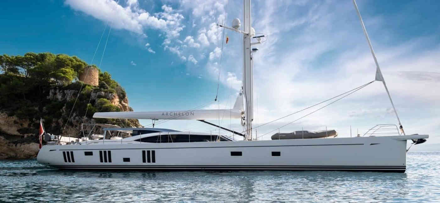 90_Oyster-122-Segelyacht-Mieten-Charter-Executive-Yachting_0