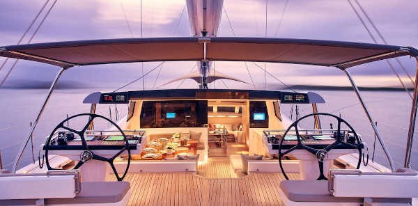 90_Oyster-122-Segelyacht-Mieten-Charter-Executive-Yachting_18
