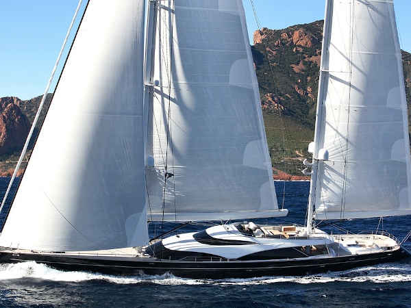 200 Luxus Segelyacht Royal Huisman Charter Mieten 01