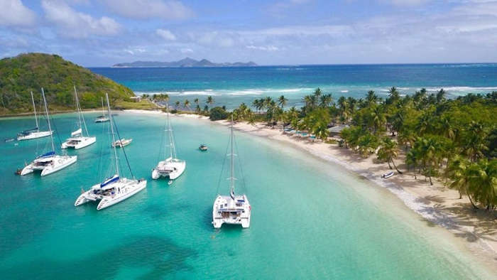 Karibik-Grenadinen-Yachtcharter-04